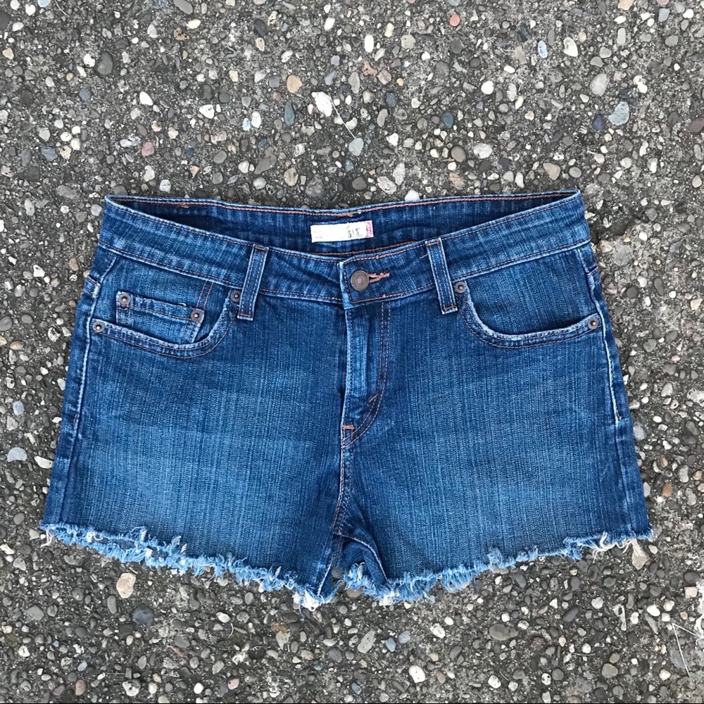 Levi’s 515 Levi’s Cut-Off Shorts 32” Waist